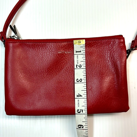 MATT & NAT Triplet Loom Vegan Leather Crossbody Bag in Coral Red. - Picture 13 of 14